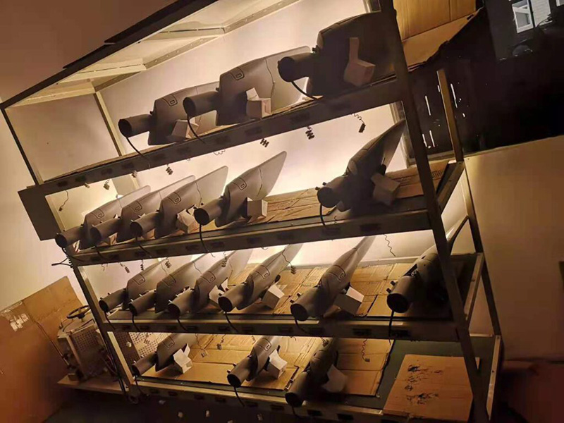 Features of LED street lights एलईडी पथदिव्यांची वैशिष्ट्ये