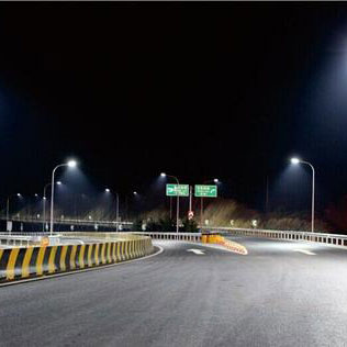what are the right height and spacing of led street light posts? एलईडी स्ट्रीट लाइट पोस्टची योग्य उंची आणि अंतर किती आहे?